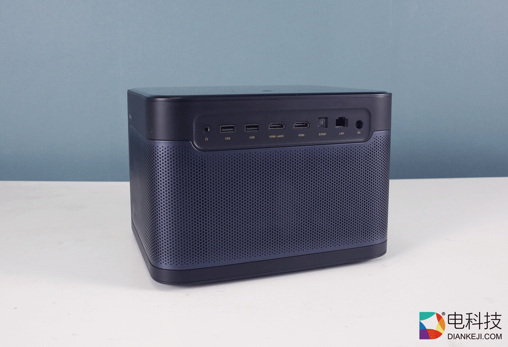 当贝X3激光投影机背面