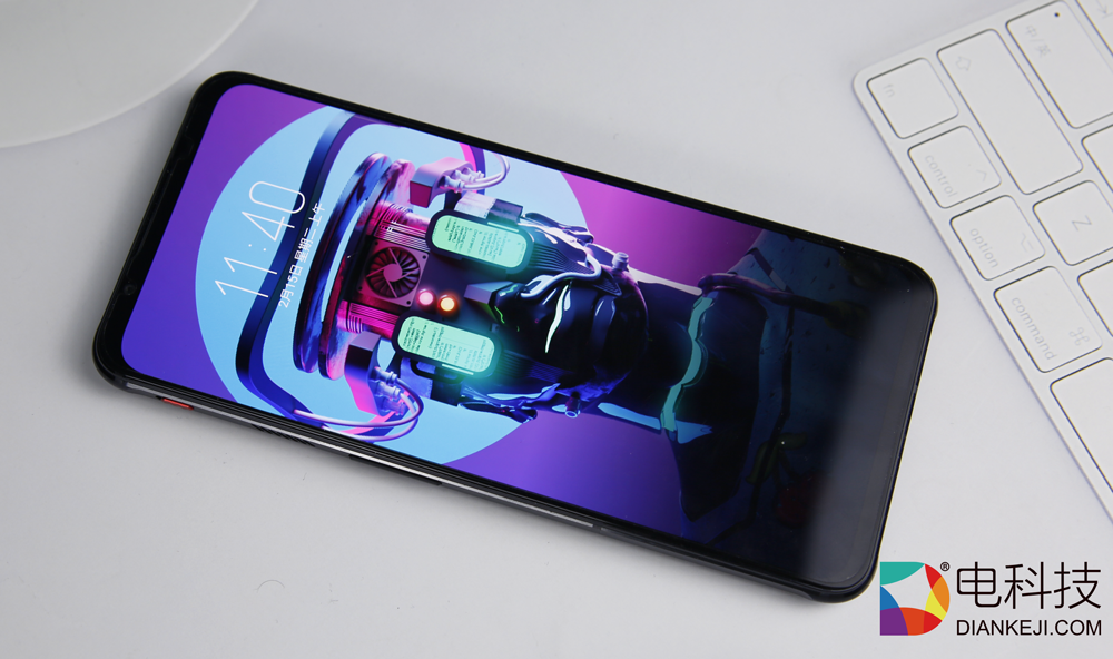  红魔7游戏手机评测：165Hz电竞屏&极致散热，打造顶级新骁龙8电竞旗舰