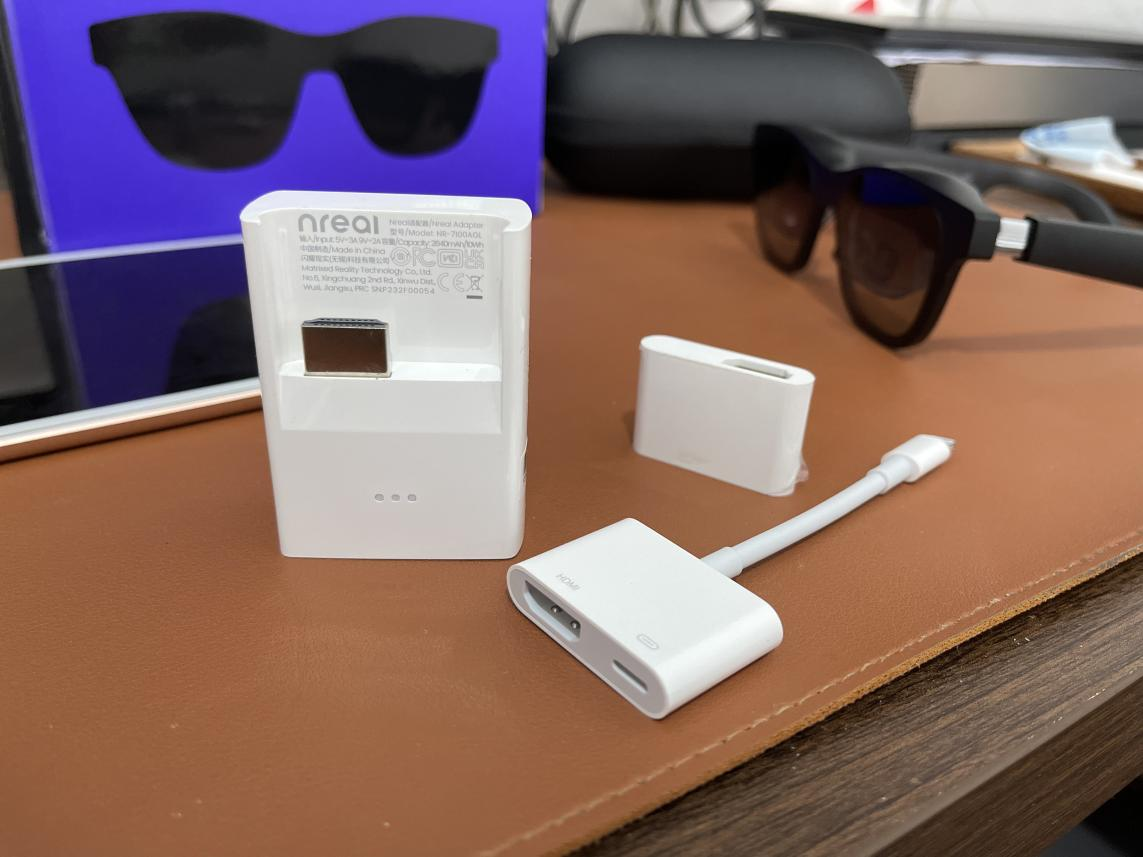 Nreal Air AR眼镜充电器.png