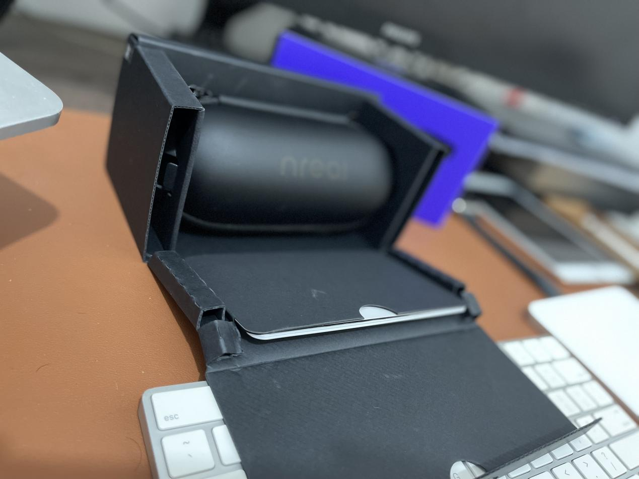 Nreal Air 包装.png