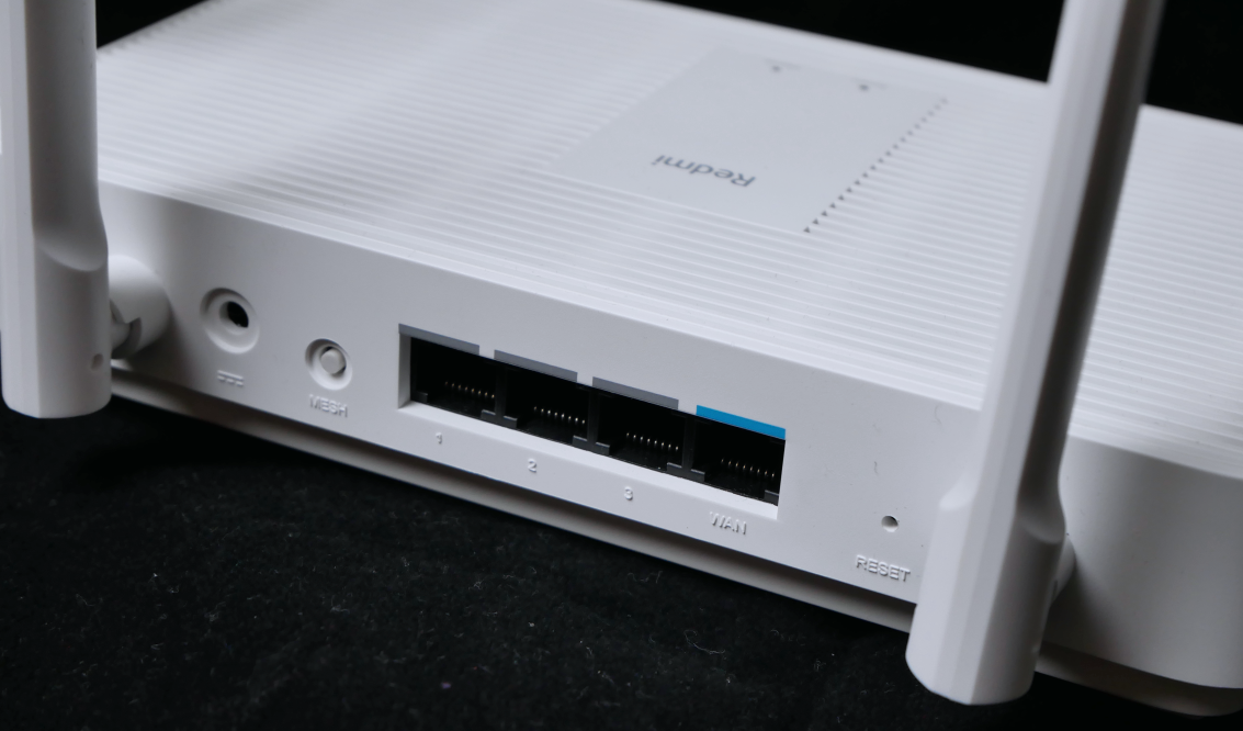 3Redmi AX3000背部的接口.png