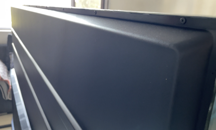 6 TCL 98Q10G背部.png