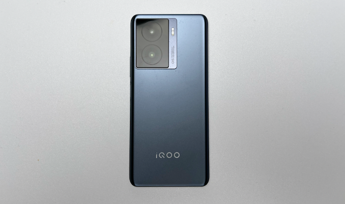 iQOO Z7 背面