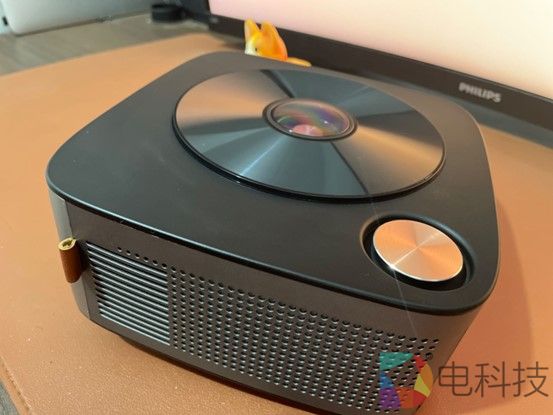 酷开智能投影X3