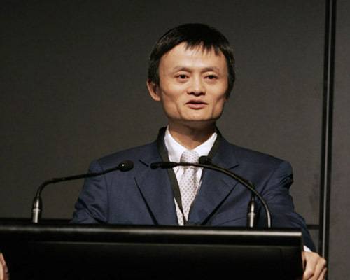 马云随性“被消费” 为误伤京东致歉