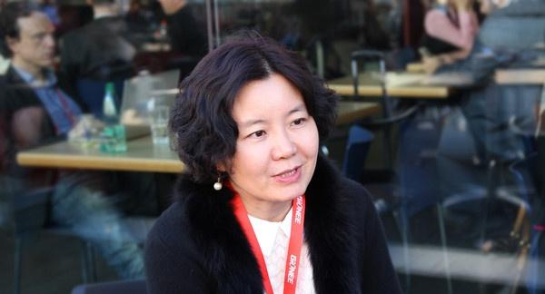  IUNICEO霜梅：做一款懂女人的手机