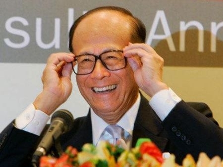 李嘉诚蝉联福布斯华人富豪榜 马云第四李河君第五