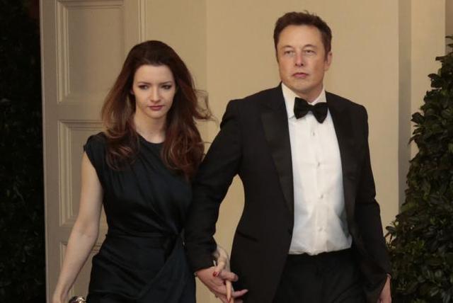  前妻眼中的马斯克：痴迷！痴迷！痴迷！