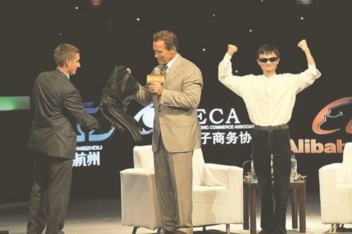 阿里影业市值超800亿港元 马云赚翻了