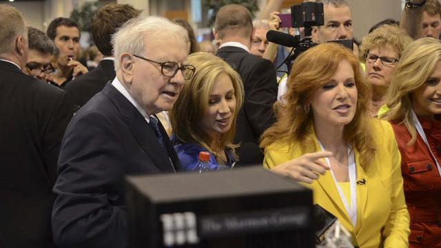  巴菲特：宁要互联网不要飞机