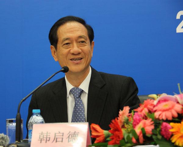 科协主席：大学生创业不是为了提前挣钱