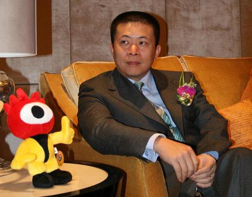  曹国伟成新浪最大股东 或私有化回国上市