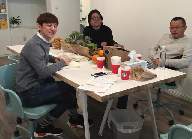 何炅加入阿里音乐任CCO 高晓松发微博欢迎