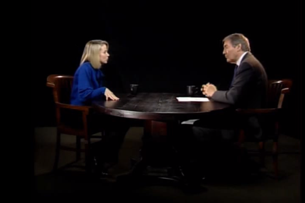 梅耶尔接受采访 辩称自己不该被解雇