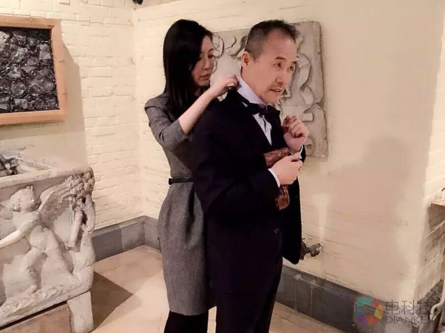 我们谈王石，总是远了些