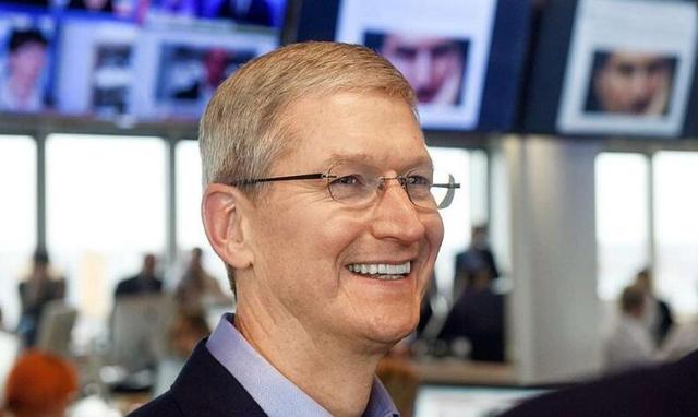 库克：乔布斯永远与苹果同在 Apple Pencil很实用