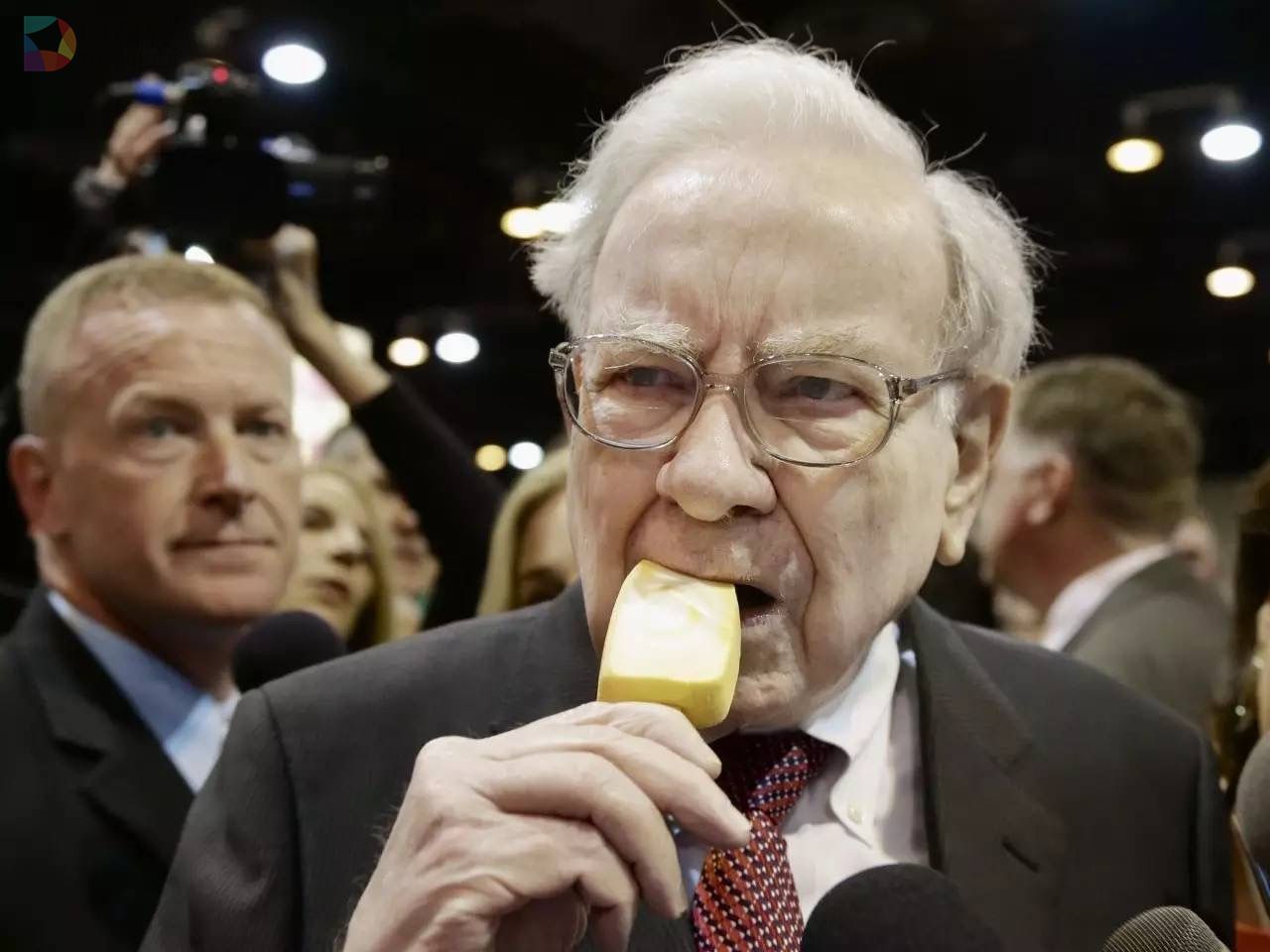 巴菲特四季度增持苹果逾4000万股，浮盈11亿美元