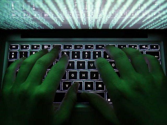  美国起诉3名外国人非法窃取十亿个电邮地址