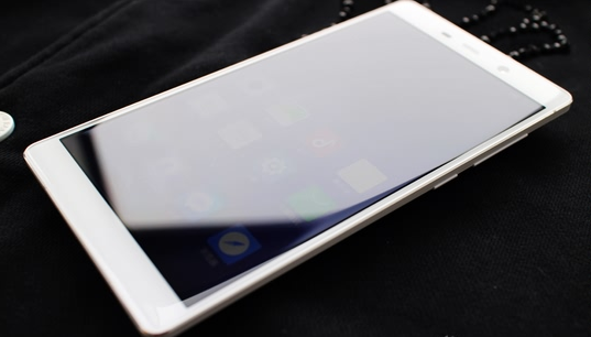 上季度国内智能机市场 2K屏份额突破10%