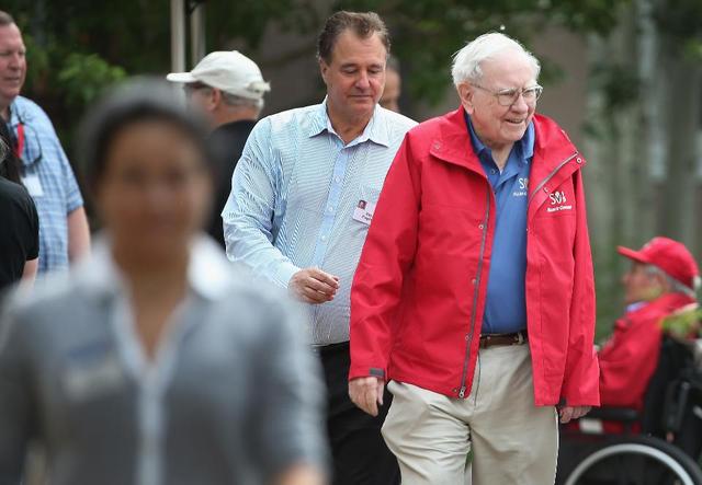 4年亏20亿美元！巴菲特投资IBM看走眼了?