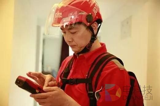 刘强东：物流亏损远达不到300亿 但速度已经超过亚马逊