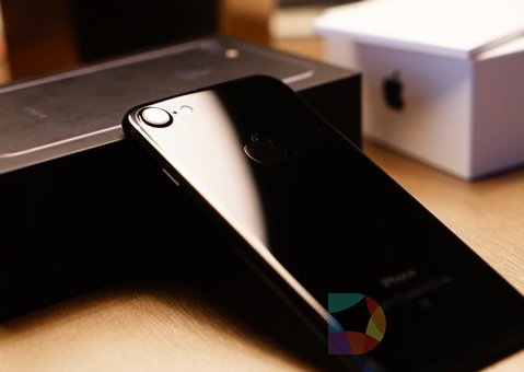 报告：苹果iPhone7/Plus首周销量同比下跌25%