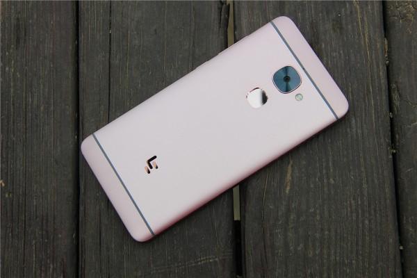 乐视手机再被追债 拖欠豪声电子超5000万元账款