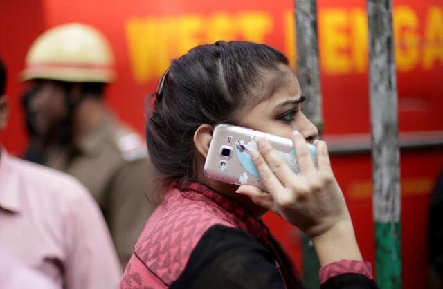  印度要求手机行业生产2000万部30美元廉价机 力推无钞支付