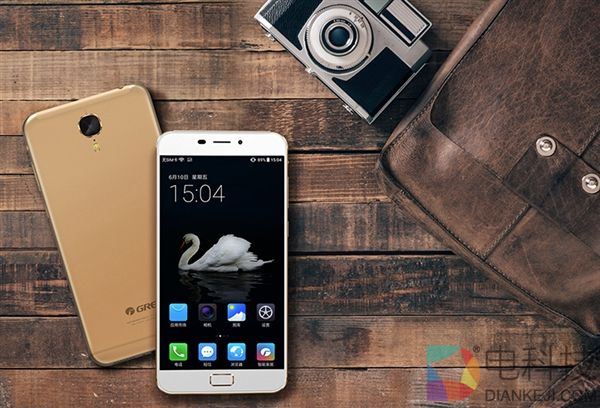 格力手机供应商成冤大头：3599元的产品没销量竟被董明珠强买强卖