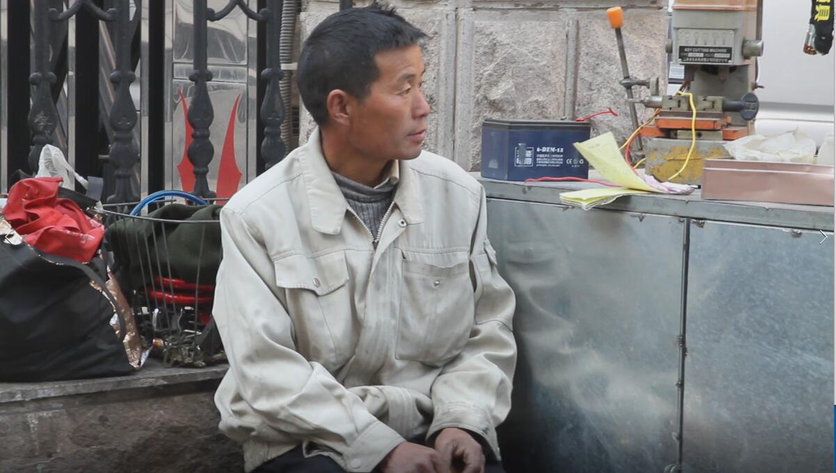 子承父业，为了留在北京，他们20年都在做这样一件事