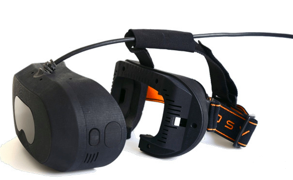 户外使用更方便  Sensics针对公众场所推出专用VR头显