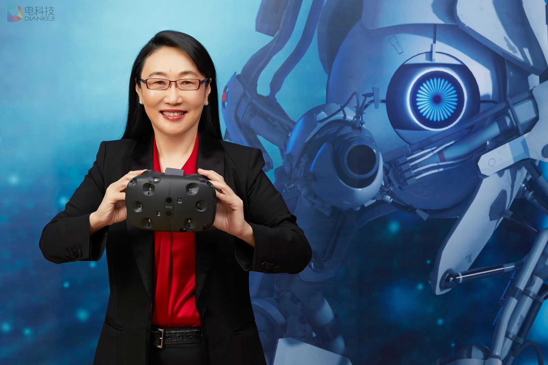 HTC Vive 2 即将亮相 2017 CES？王雪红亲自带队