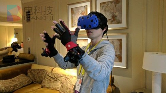 新型手套VR控制器Noitom Hi5亮相