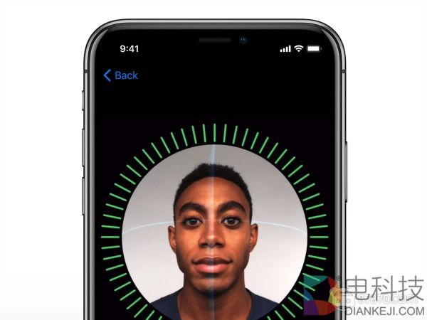 5亿美元，9家公司，库克如何再现iPhone神话？
