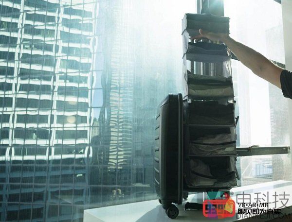 Tilt Brush被誉为VR的杀手级应用程序