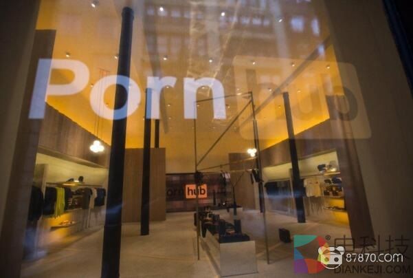 专为观看成人内容的头显？让你感受最“真实”的成人VR体验