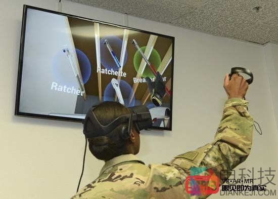 美空军采用VR/AR技术对F35战机进行维护培训