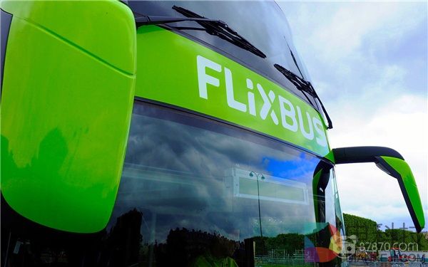 欧美公交车FlixBus测试VR娱乐服务：乘客可以在车上玩免费VR消磨旅途时光