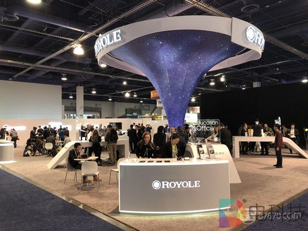 CES 2019：柔宇科技展示多款柔性OLED产品