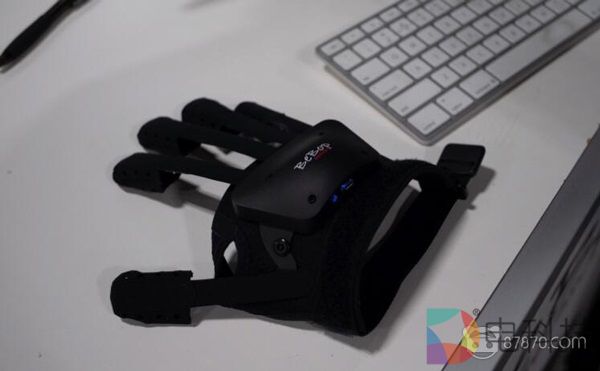 Bebop Sensors在CES 2019上展示新款VR触觉手套