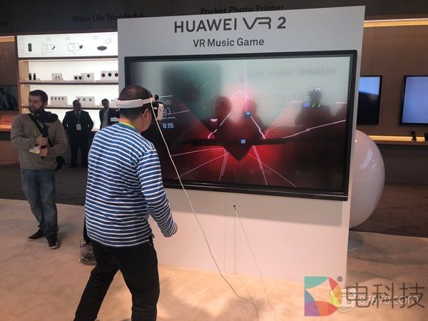 CES 2019：华为展示VR2头显