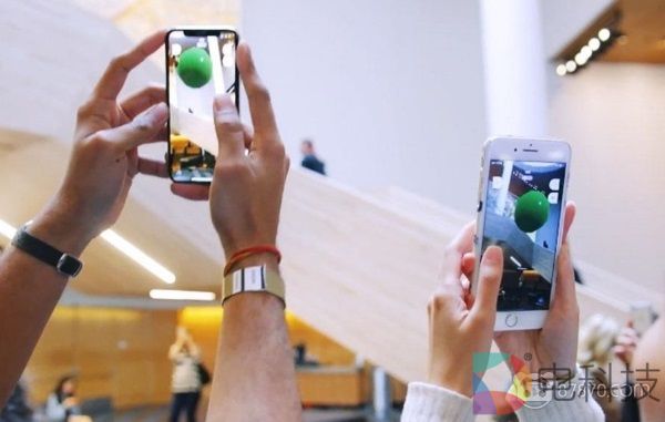 【8点7分】报告预测：截至2023年，VR游戏营收将增至82亿美元 VR跑步机OmniPad发起众筹