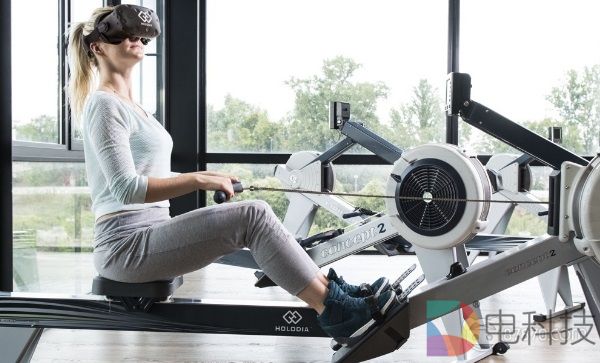 玩14天VR游戏减了11斤！这个外国小哥火了