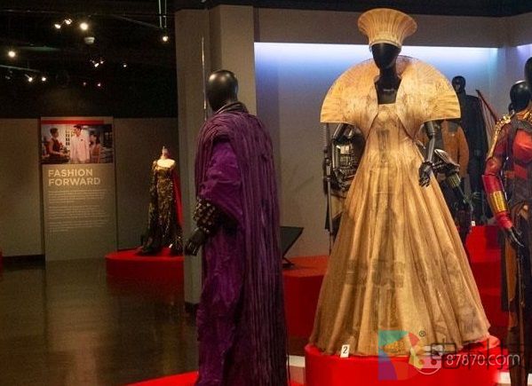 【8点7分】《今日美国》利用AR展示奥斯卡提名影片幕后服装 苹果重组领导层