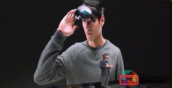 微软HoloLens 2亮相MWC 2019 带来视野，舒适度和眼球追踪等诸多改进