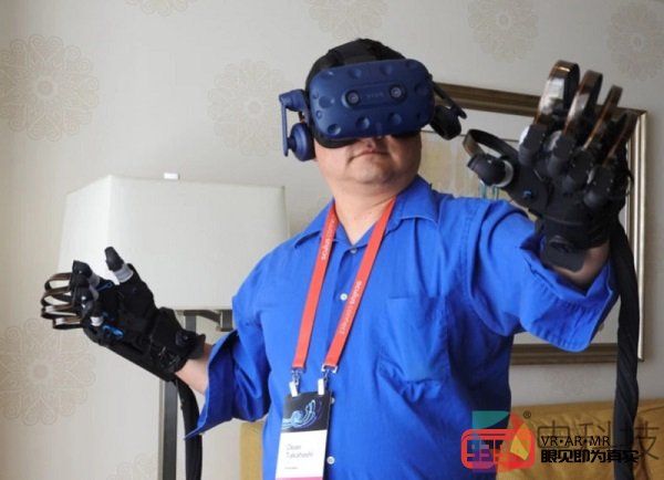 FundamentalVR与HaptX合作开发基于触觉的手术手套