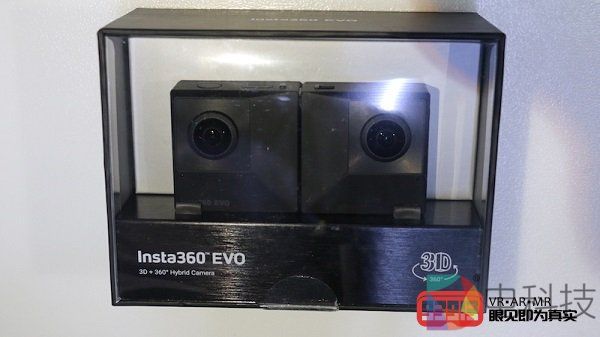 Insta360 EVO体验评测：随想随拍，极具性价比