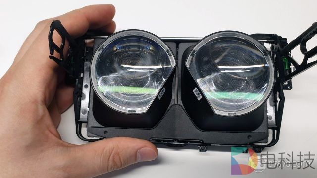 Valve Index拆解，一睹双晶光学元件和内部构造复杂性