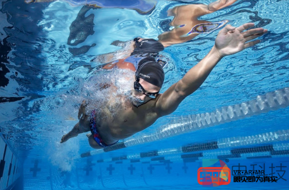 Form Swim AR游戏镜将能为运动员提供实时心率数据
