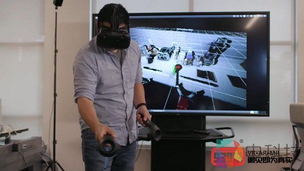 丰田研究机构使用VR训练机器人进行家居协助